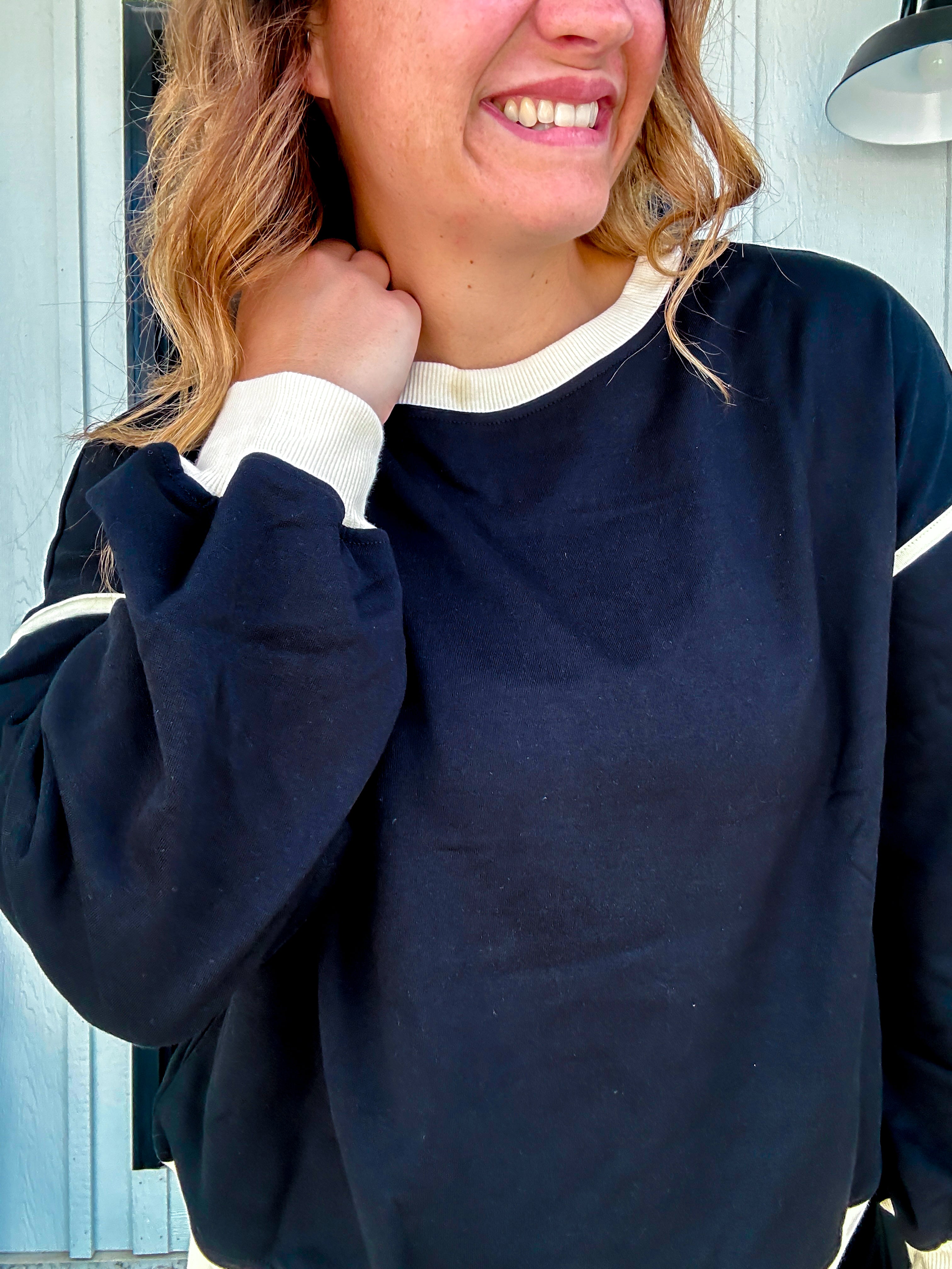 Contrast Loose Pullover Top and Lace-up Waist Skirt Set