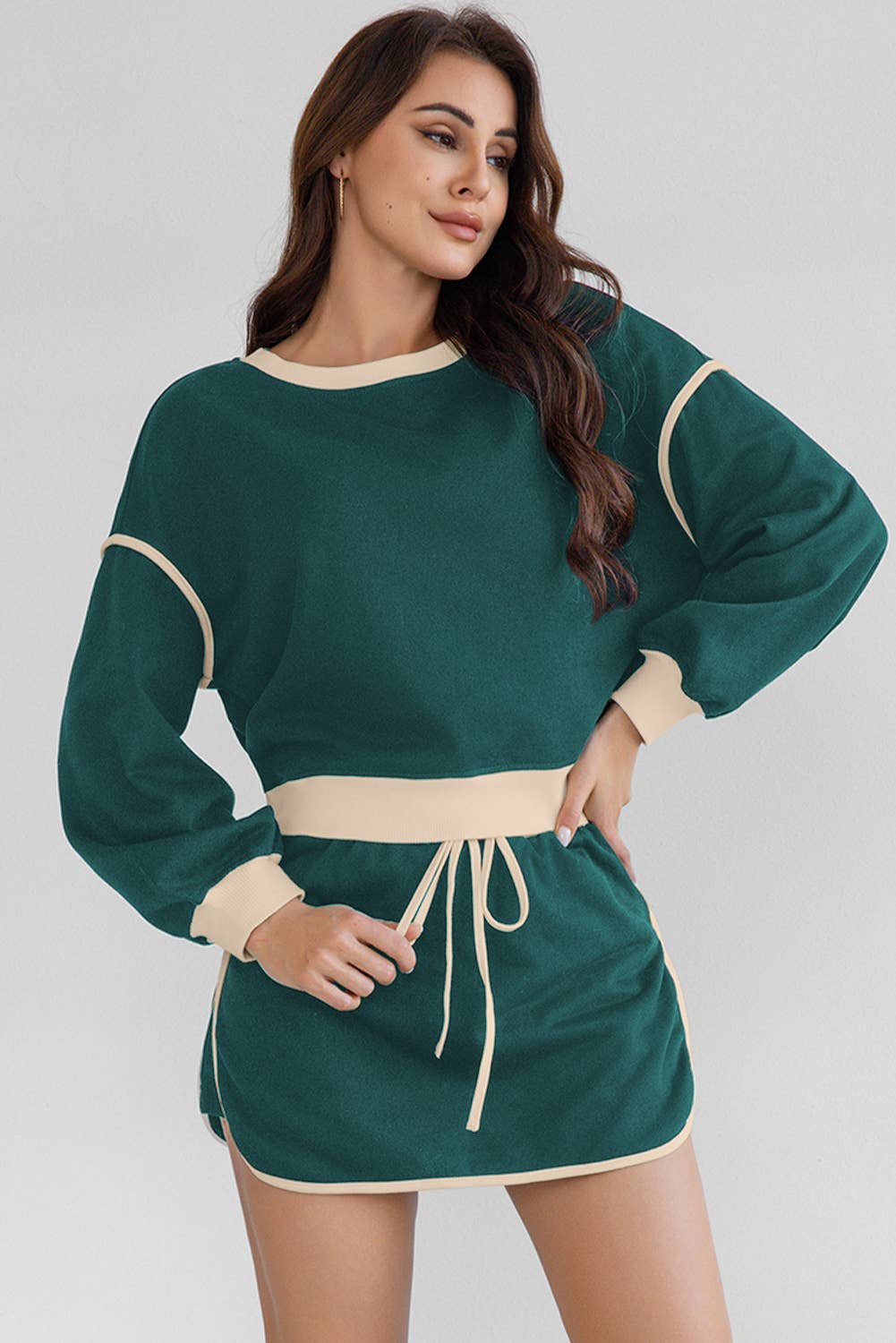 Contrast Loose Pullover Top and Lace-up Waist Skirt Set
