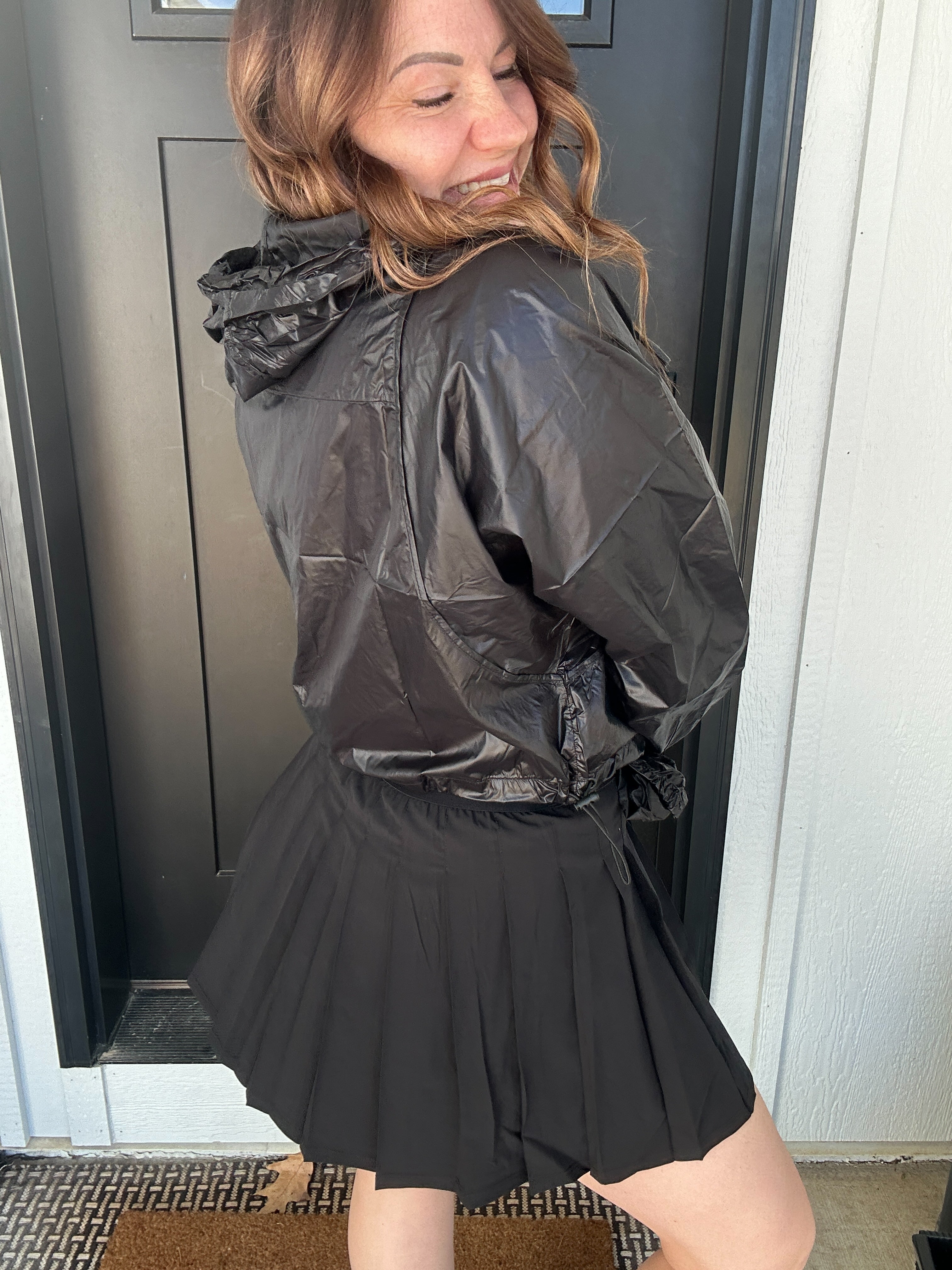 PACKABLE WATER REPELLENT SPRINTER JACKET WITH HOODIE