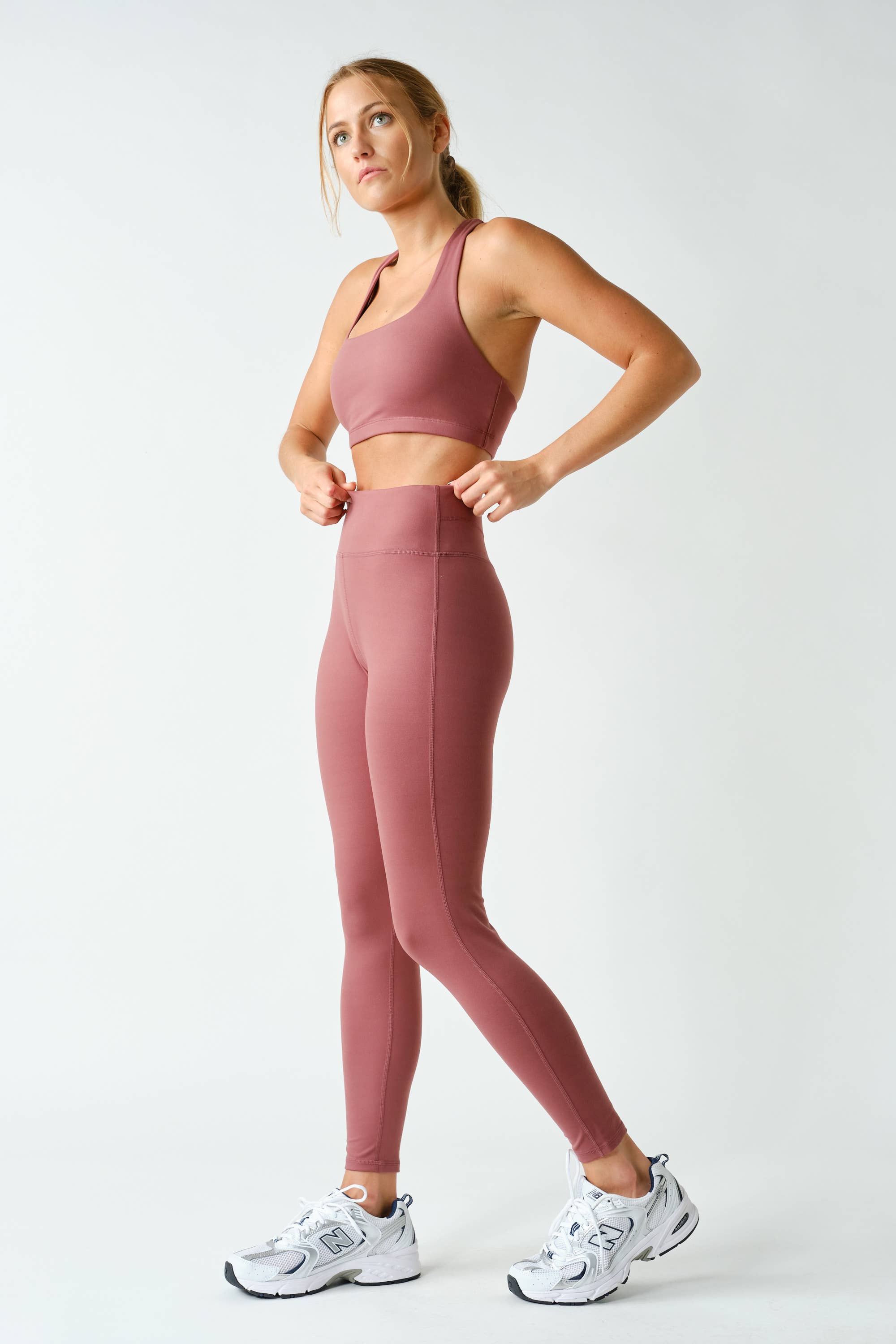 Venice Comfort-Band Sports Bra