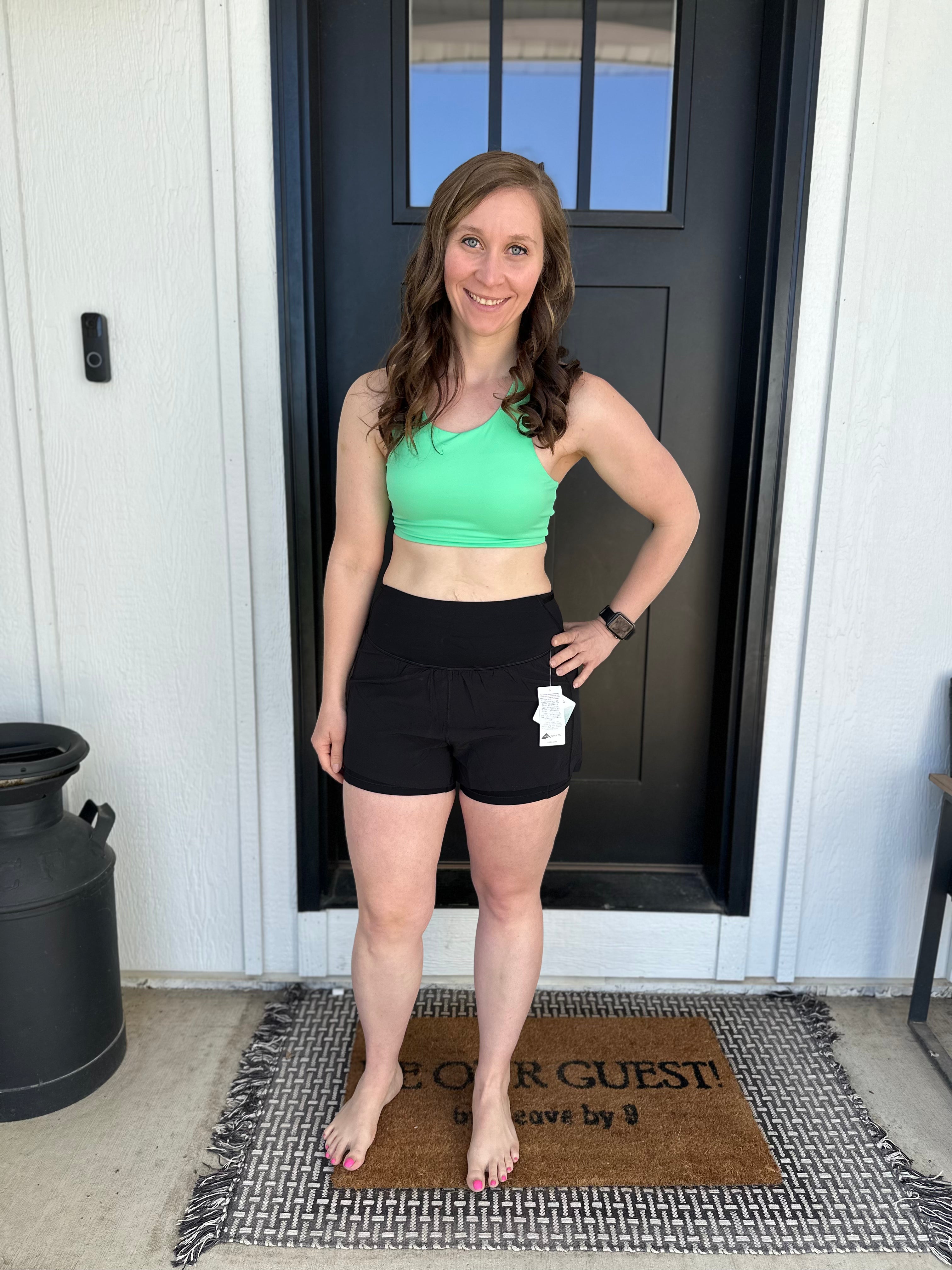 SOLID COLOR FULL-WRAP SPORTS BRA