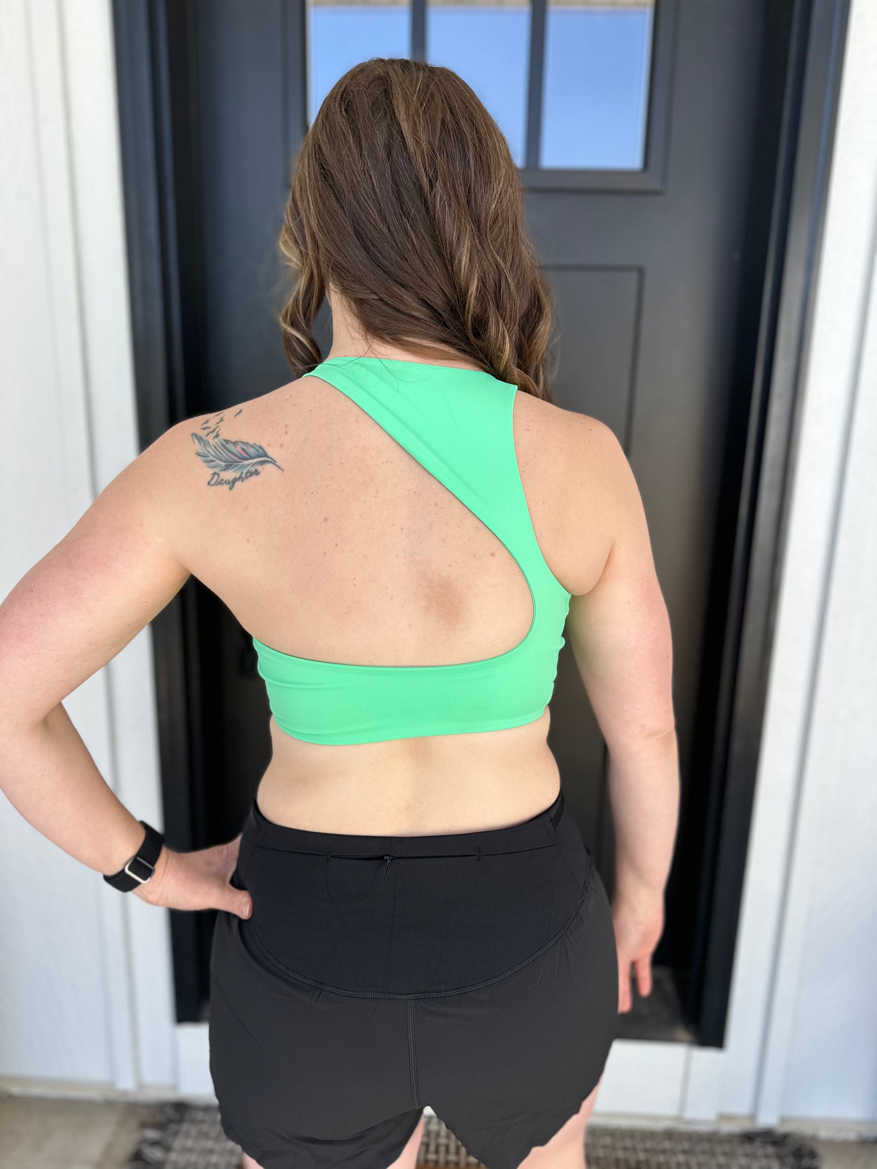 SOLID COLOR FULL-WRAP SPORTS BRA