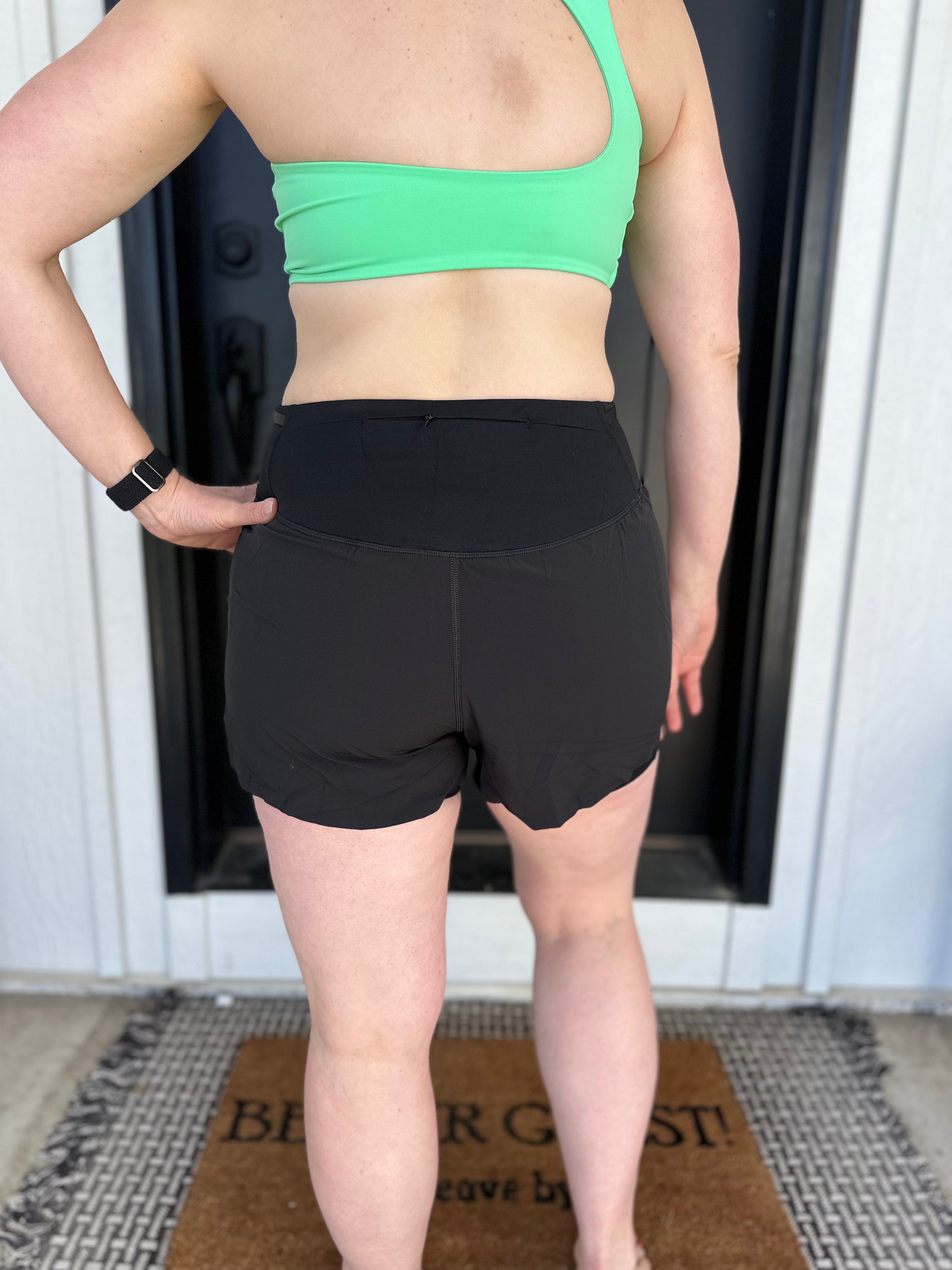 SOLID COLOR FULL-WRAP SPORTS BRA