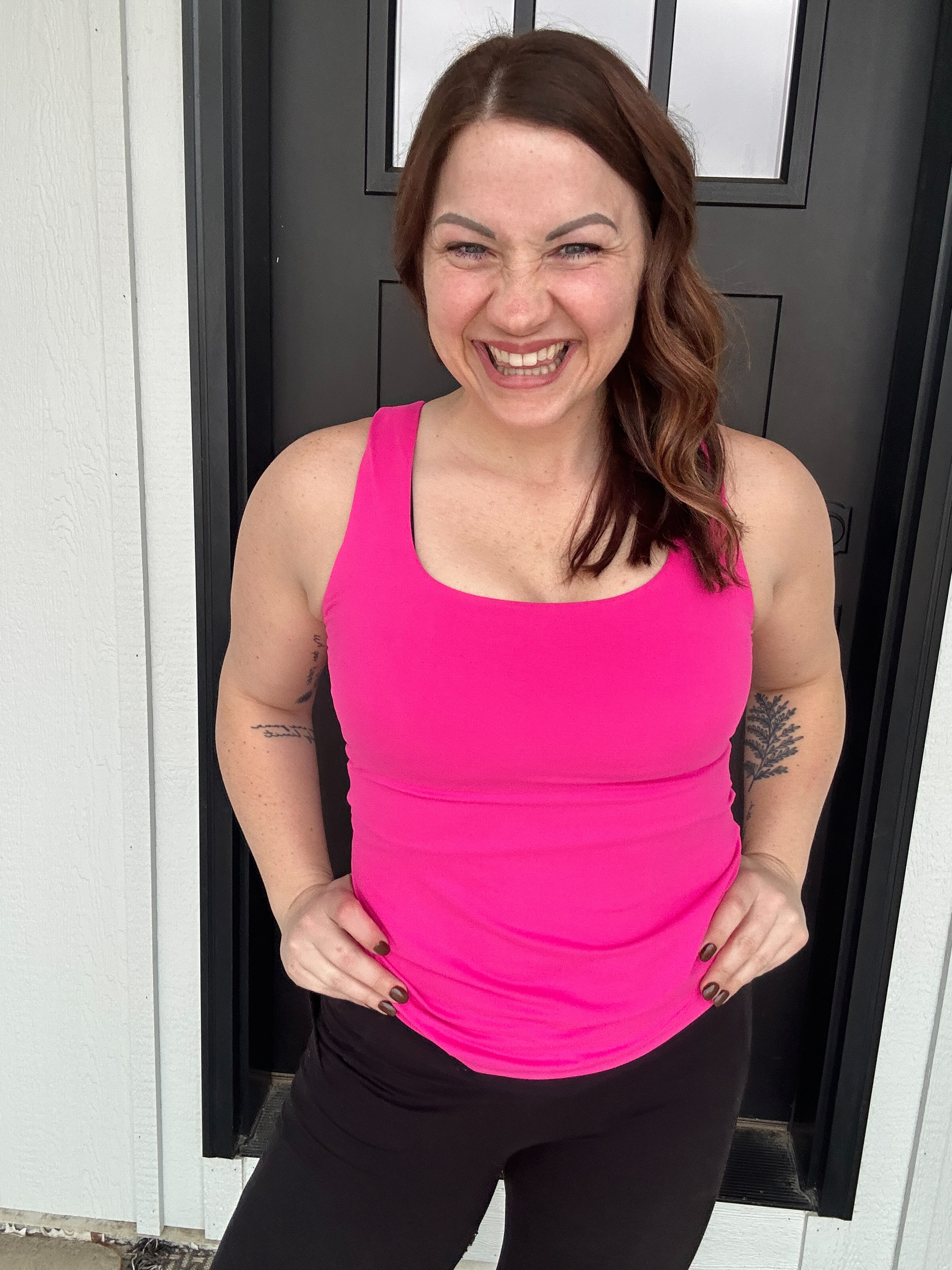 BUTTER FABRIC SQUARE NECKLINE SLEEVELESS TANK TOP