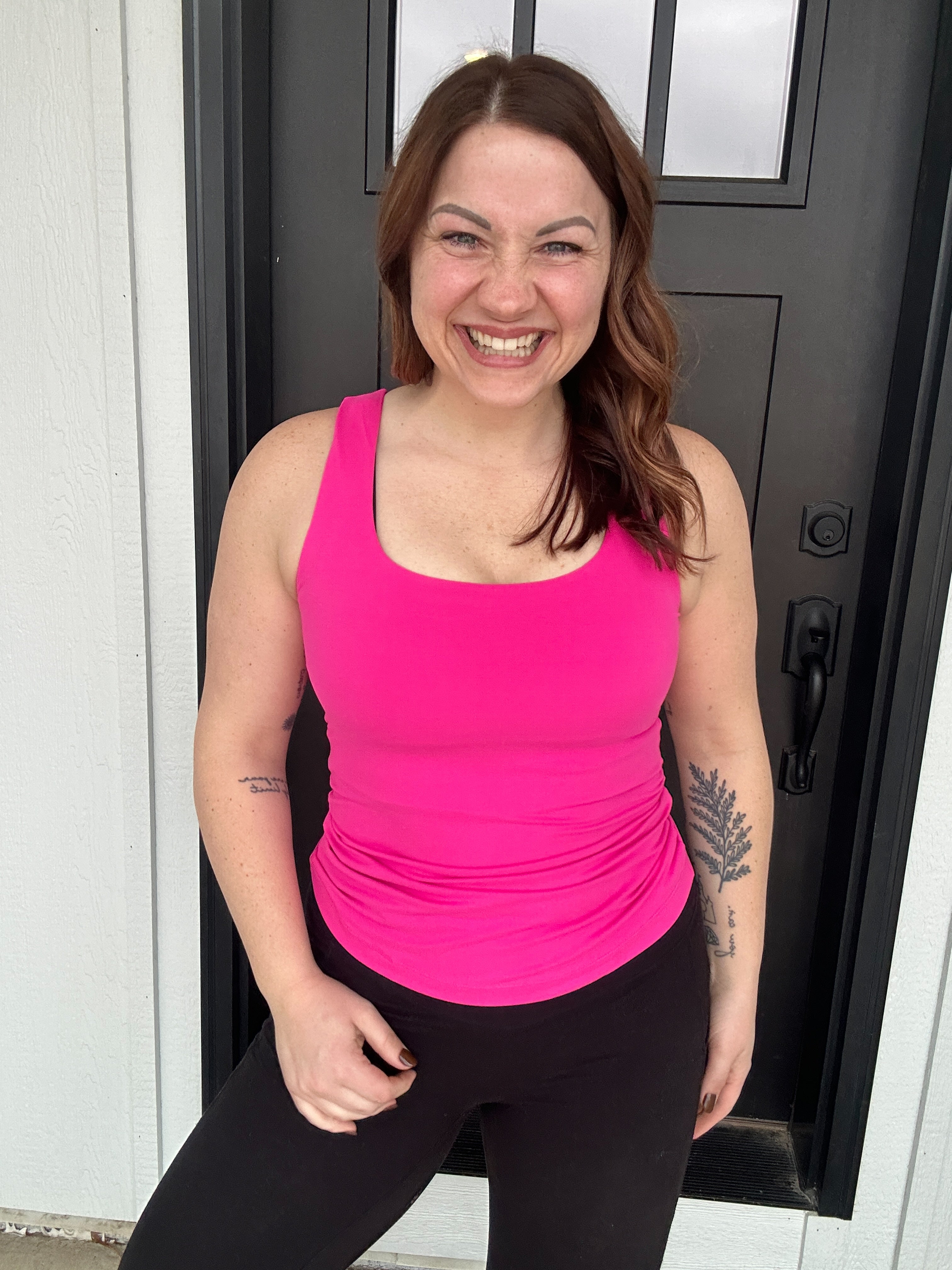 BUTTER FABRIC SQUARE NECKLINE SLEEVELESS TANK TOP