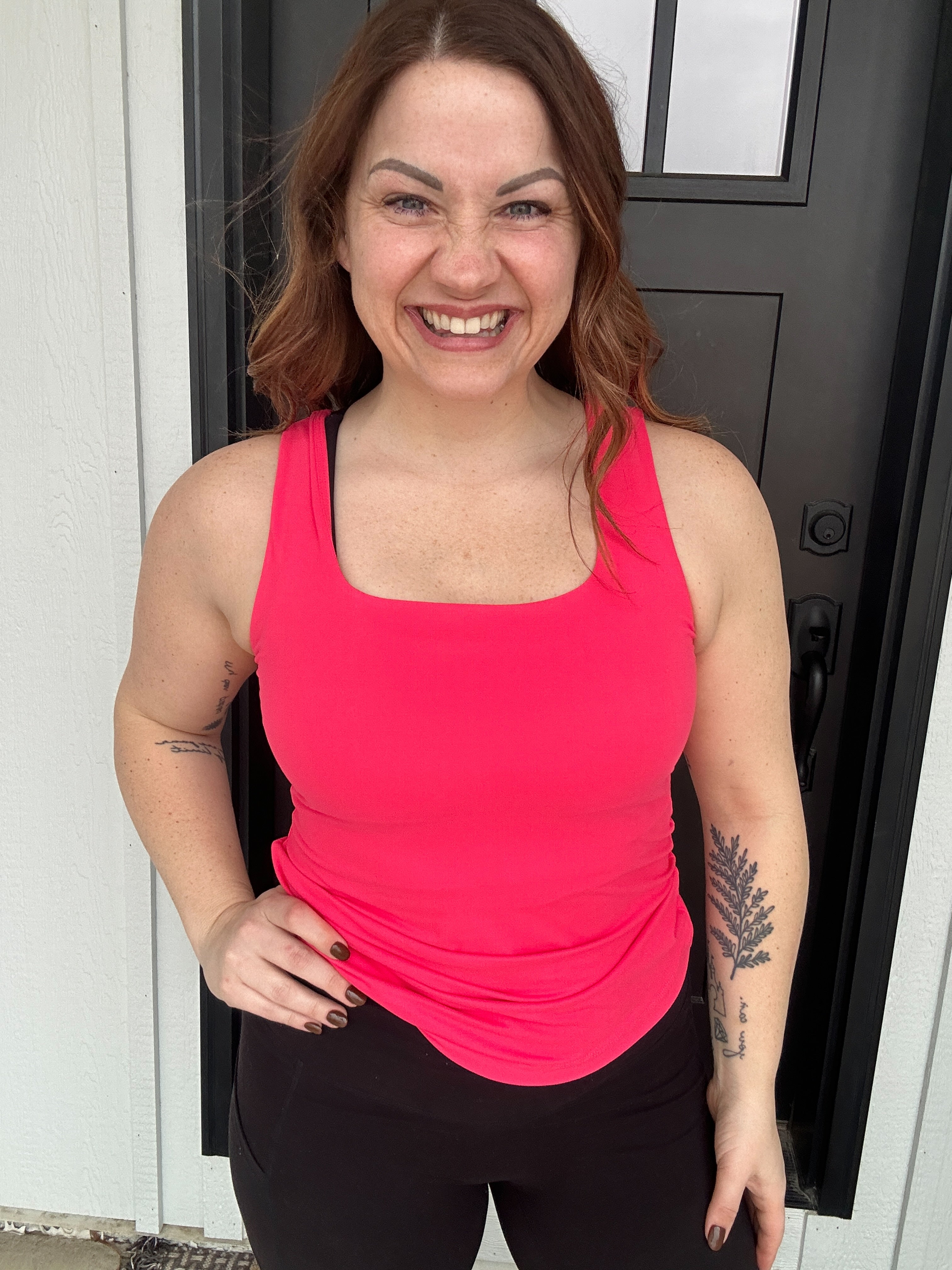 BUTTER FABRIC SQUARE NECKLINE SLEEVELESS TANK TOP