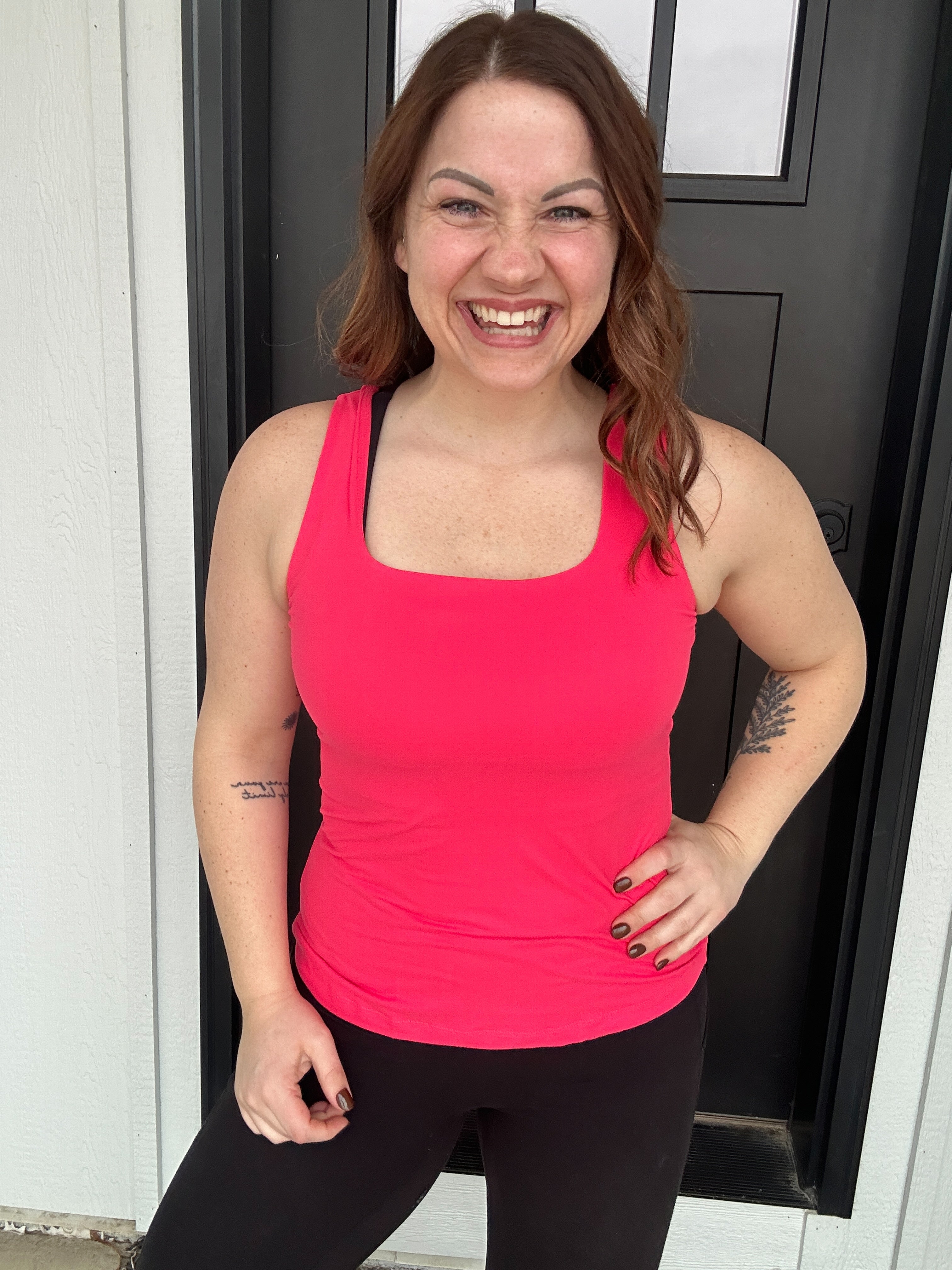 BUTTER FABRIC SQUARE NECKLINE SLEEVELESS TANK TOP