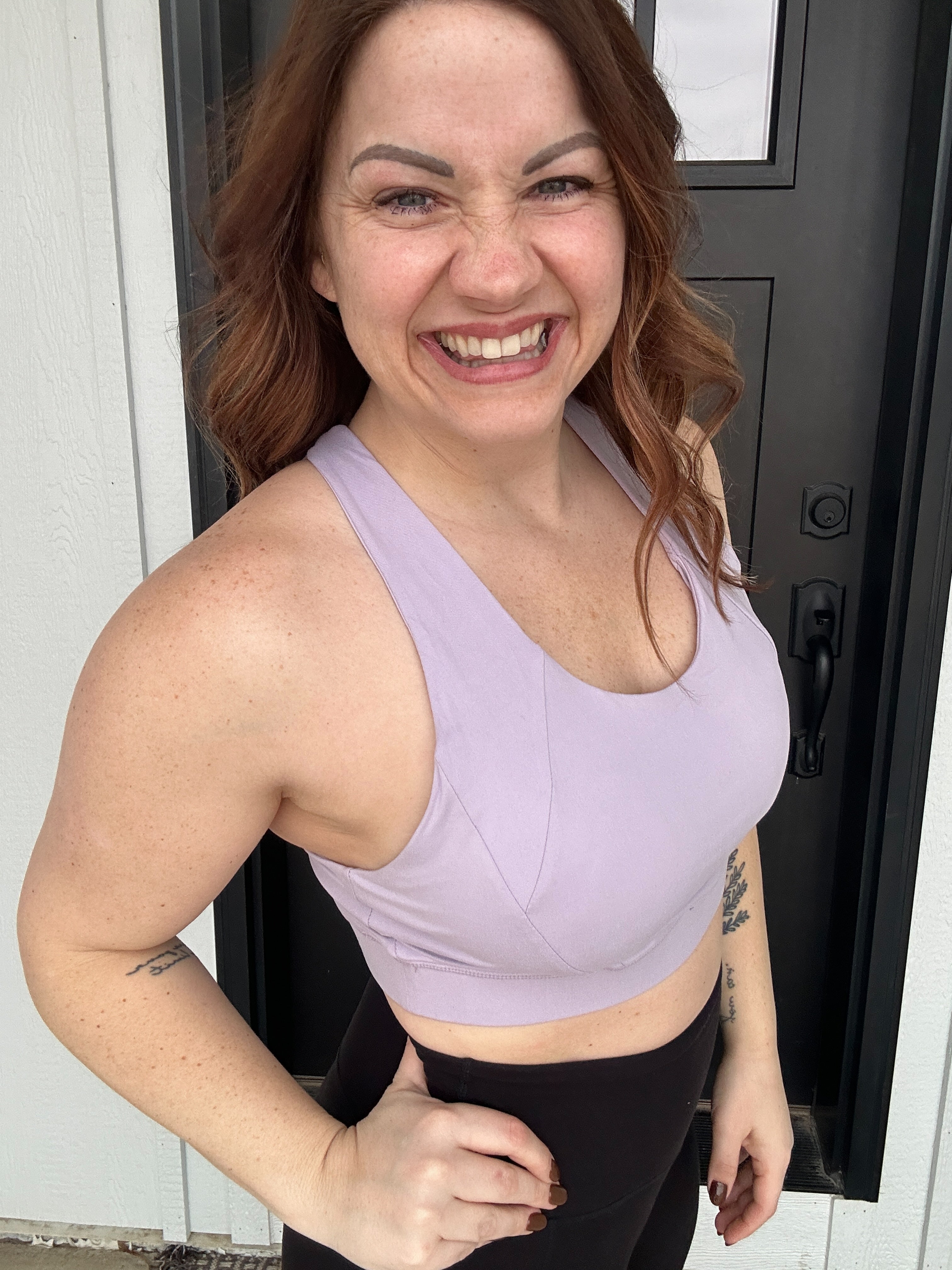 ACTIVE CRISS CROSS SPORTS BRA