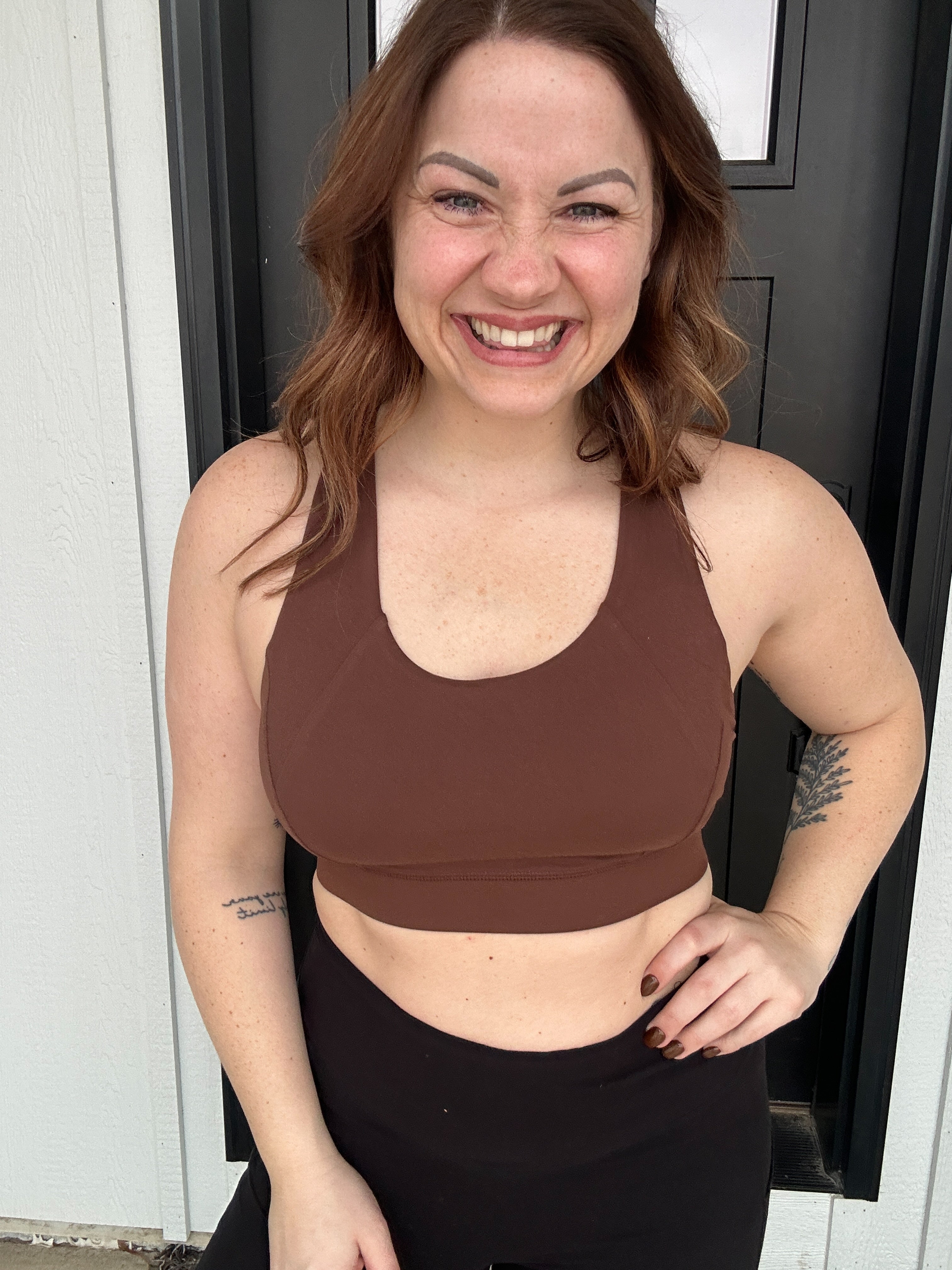 ACTIVE CRISS CROSS SPORTS BRA