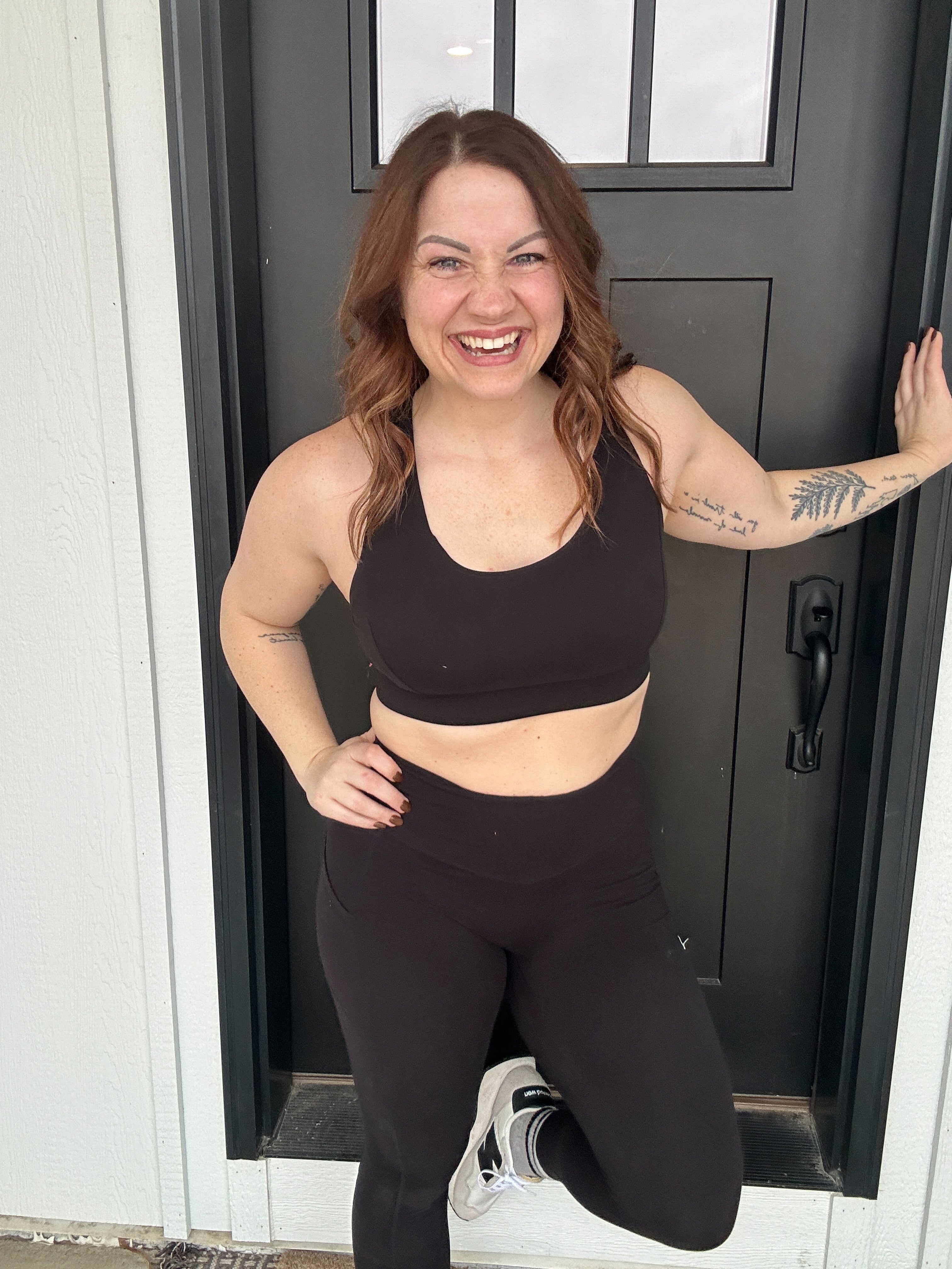 ACTIVE CRISS CROSS SPORTS BRA