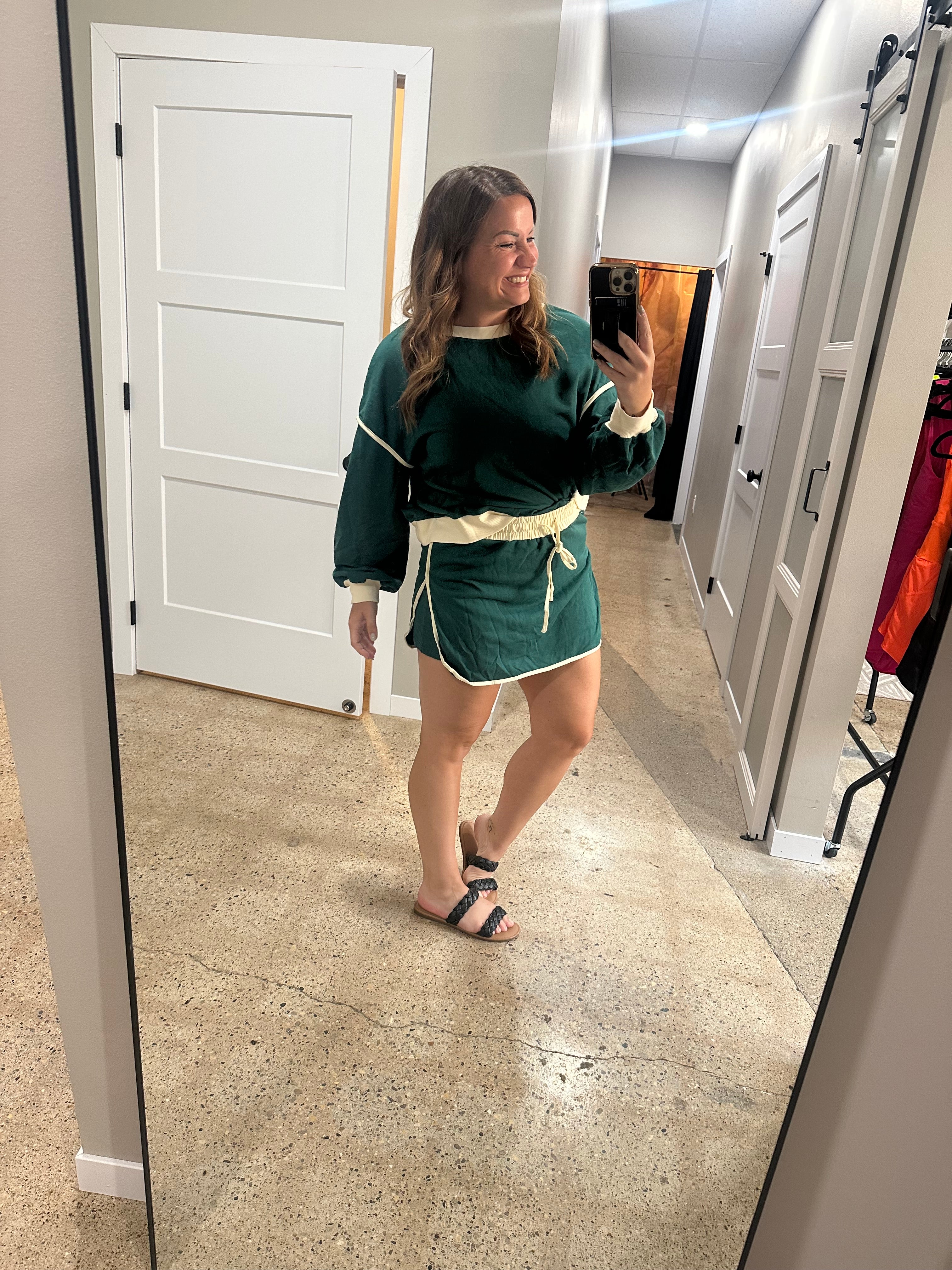 Contrast Loose Pullover Top and Lace-up Waist Skirt Set