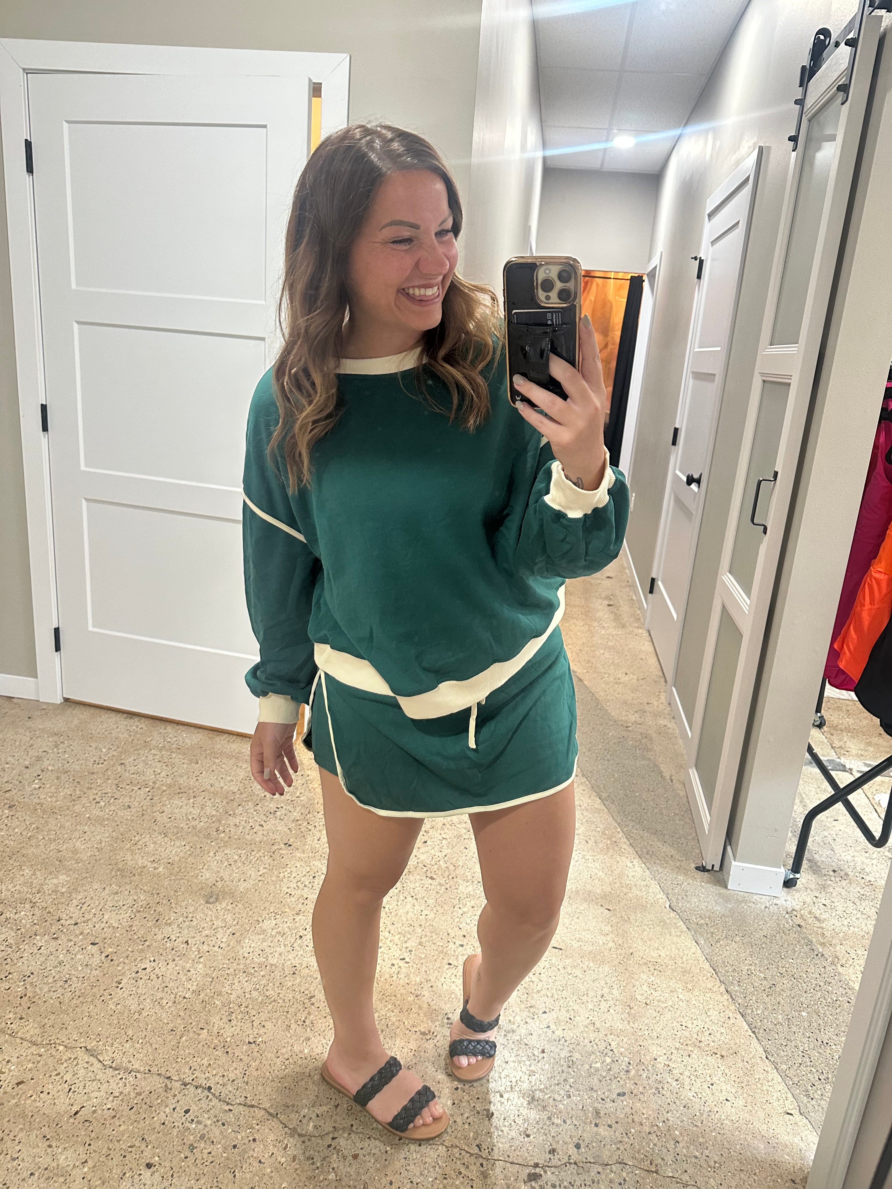 Contrast Loose Pullover Top and Lace-up Waist Skirt Set