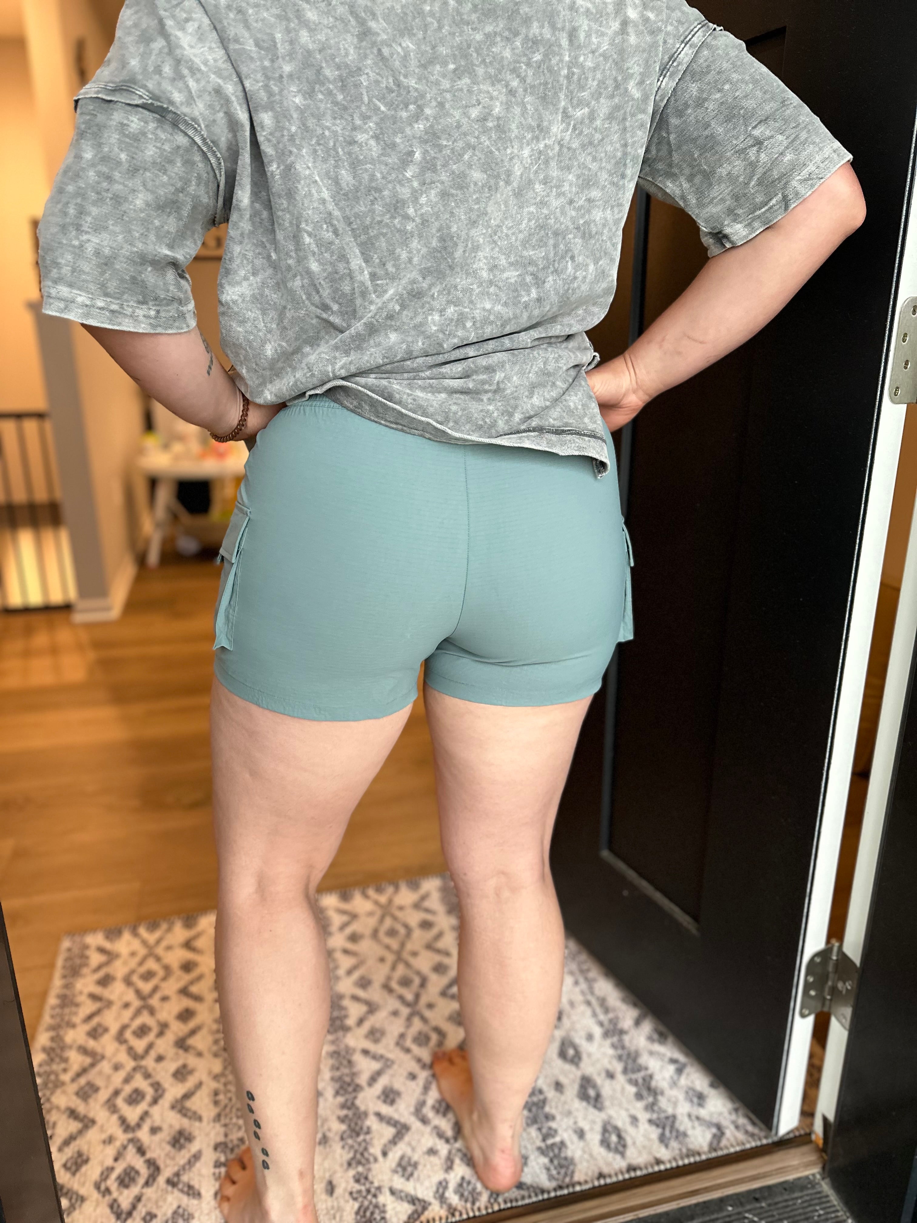 The Suzanna Shorts - Grey Green